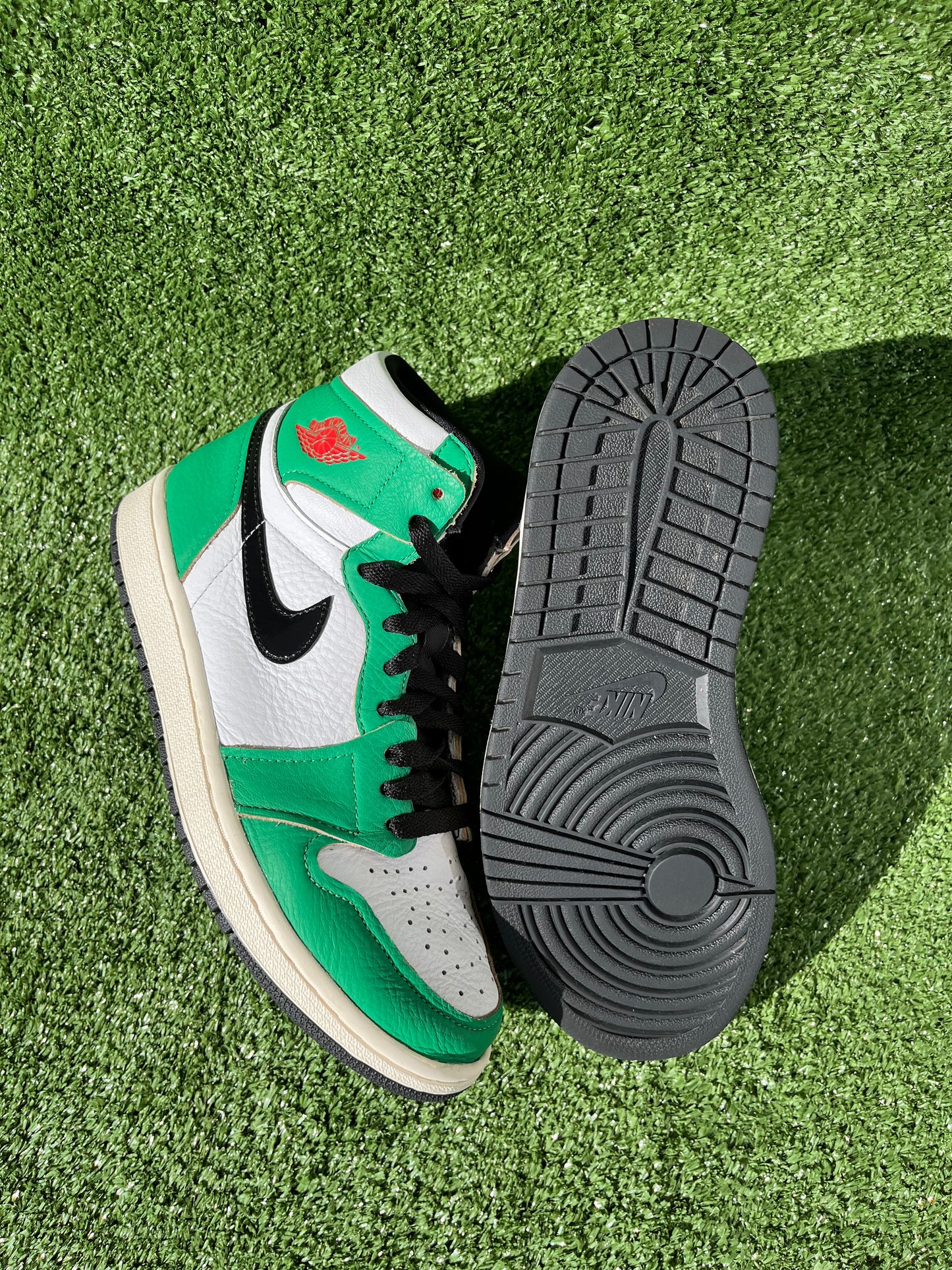 Jordan 1 High - Lucky Green [8W - USED]