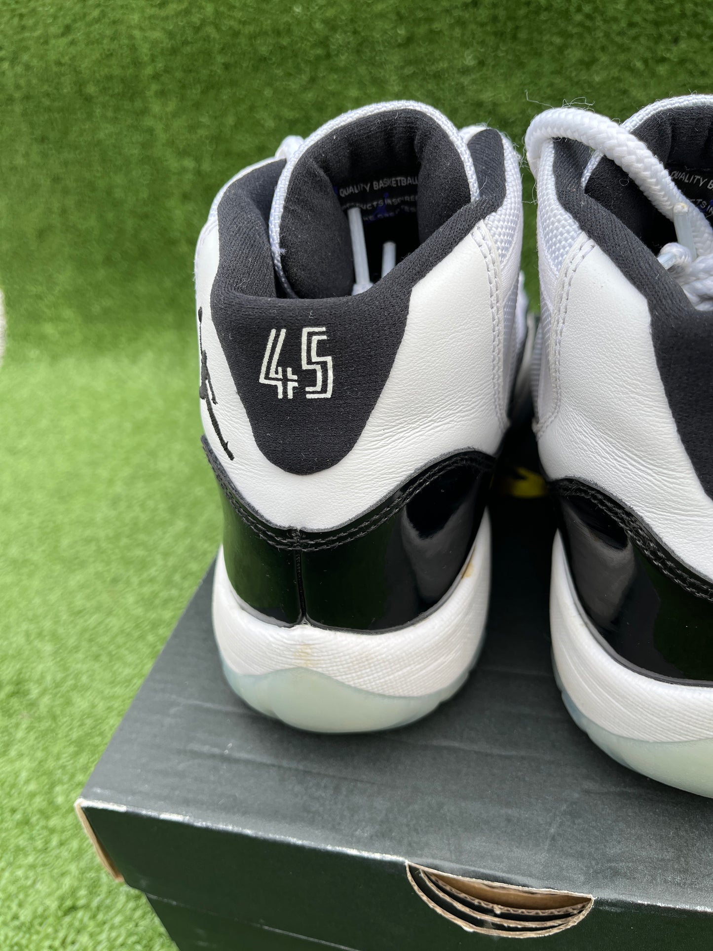 Jordan 11 - Concord [6Y-USED]