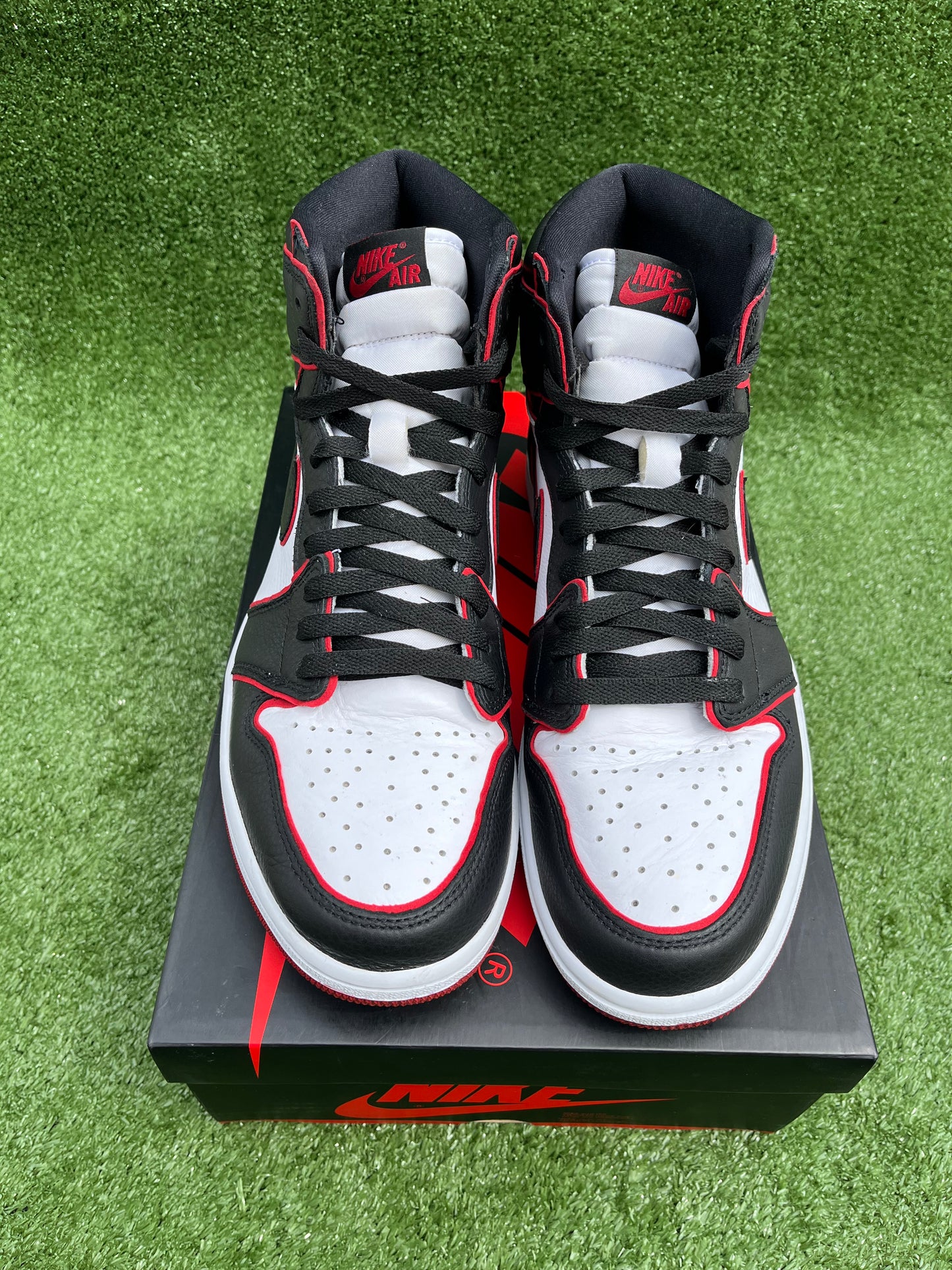 Jordan 1 High - Bloodline [US12-USED]