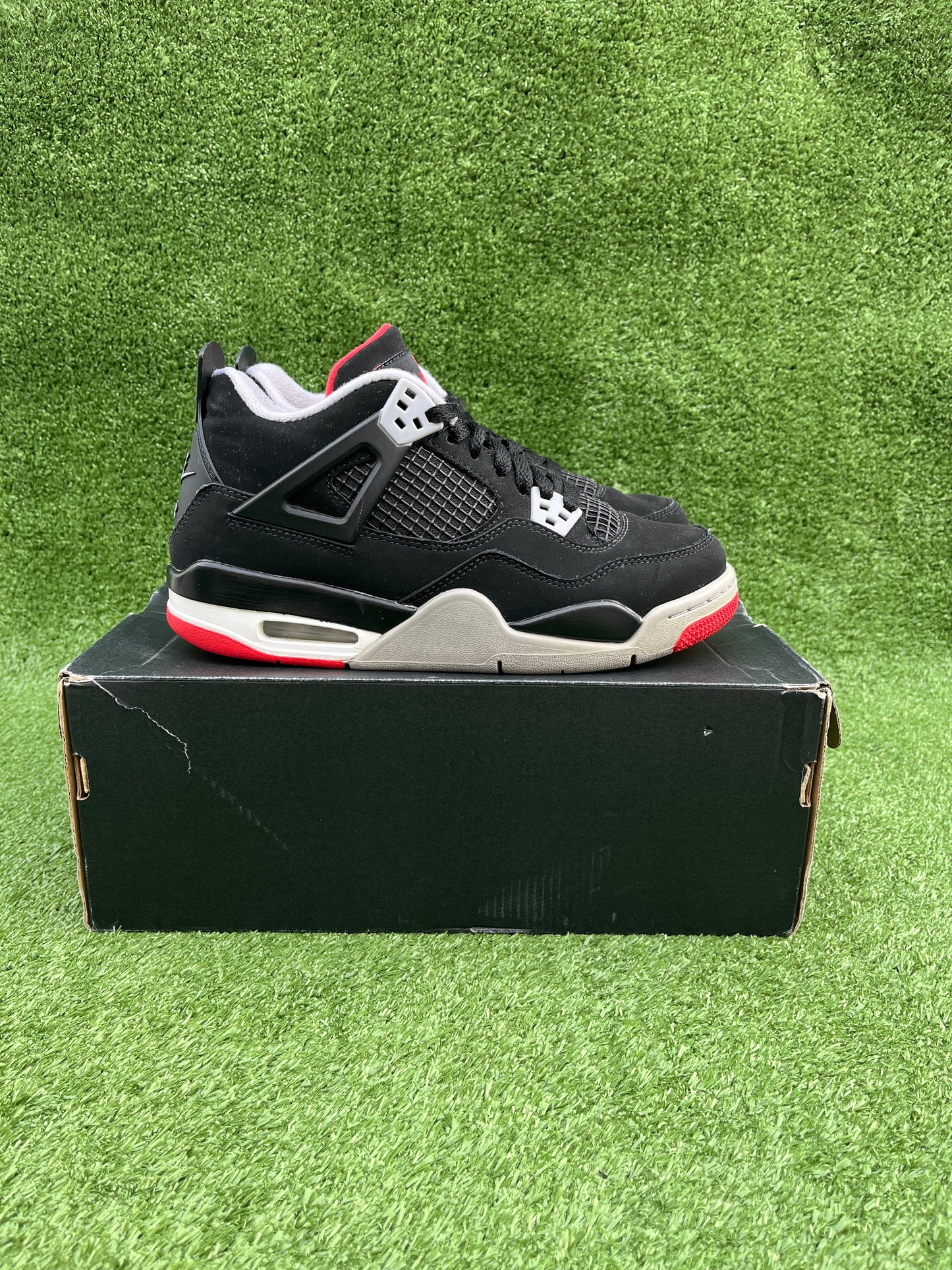 Jordan 4 - Bred [6Y-USED]