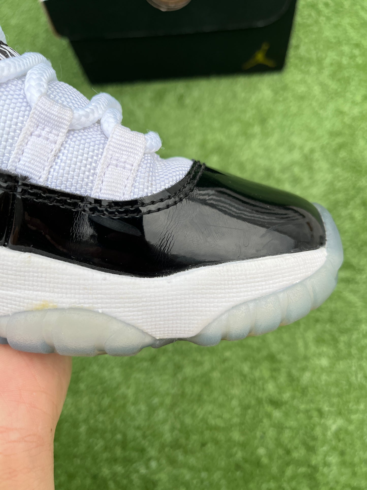 Jordan 11 - Concord [6Y-USED]