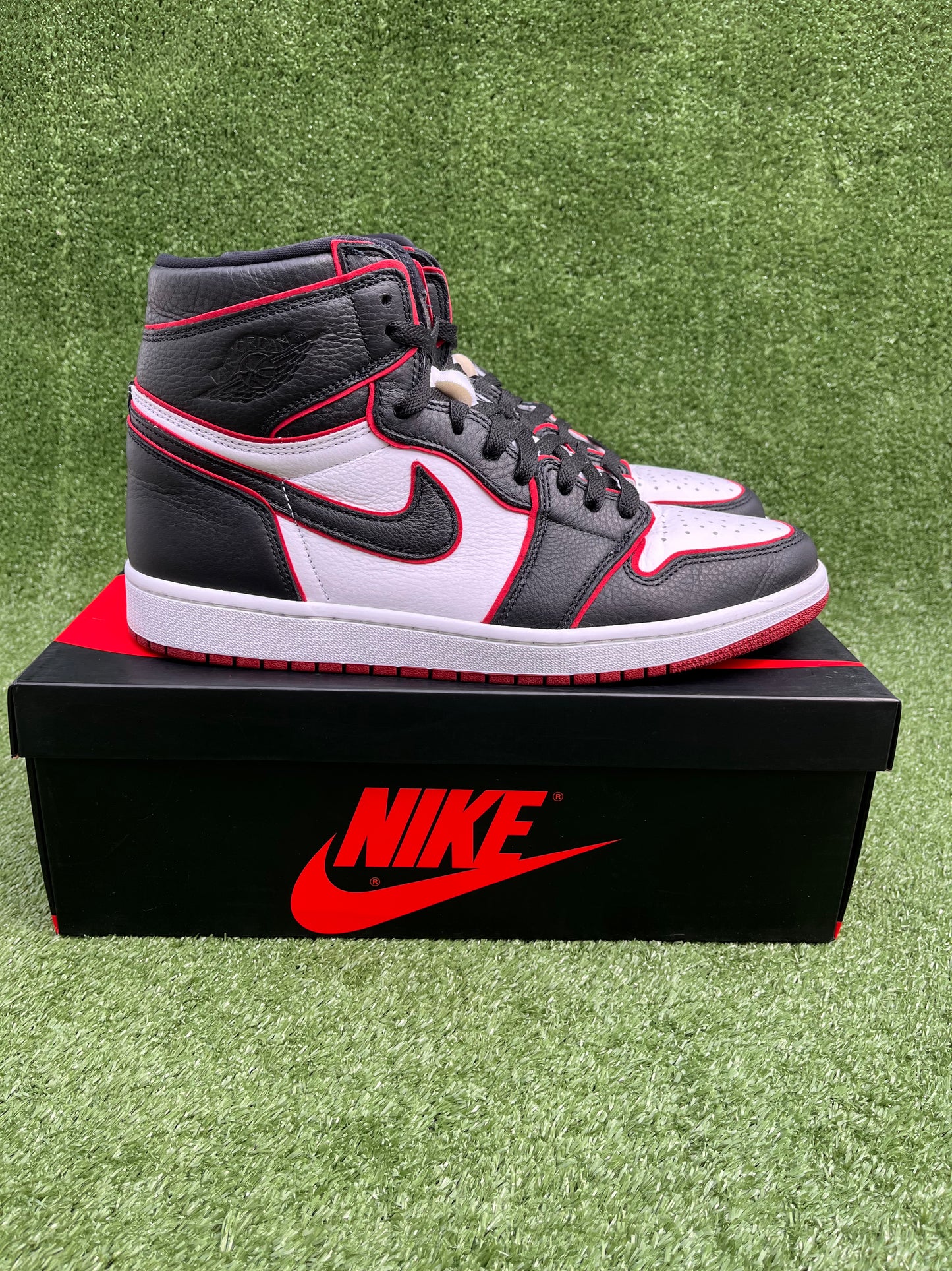 Jordan 1 High - Bloodline [US12-USED]