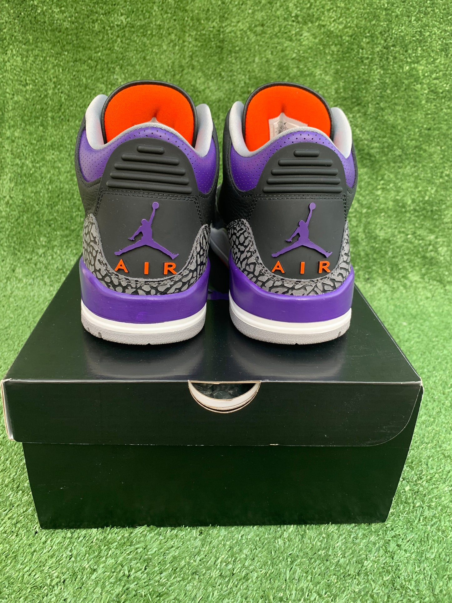 Jordan 3 - Court Purple [US9 - USED]